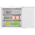 Холодильник Bosch вбудований з нижн. мороз., 194х71х55, xолод.відд.-284л, мороз.відд.-98л, 2дв., NF, білий