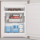 Холодильник Indesit INC20T321EU