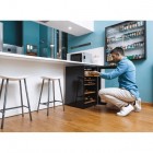 Candy Холодильник для вина, 84.5x49х55, холод.відд.-118л, зон - 1, бут-41, ST, дисплей, чорний