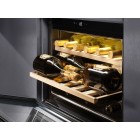 Electrolux Холодильник вбуд. для вина