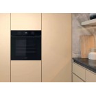 Whirlpool Духова шафа електрична, 71л, A+, дисплей, конвекція, телескопічні напрямні, чорний Whirlpool Духова шафа електрична, 71л, A+, дисплей, конвекція, телескопічні напрямні, чорний