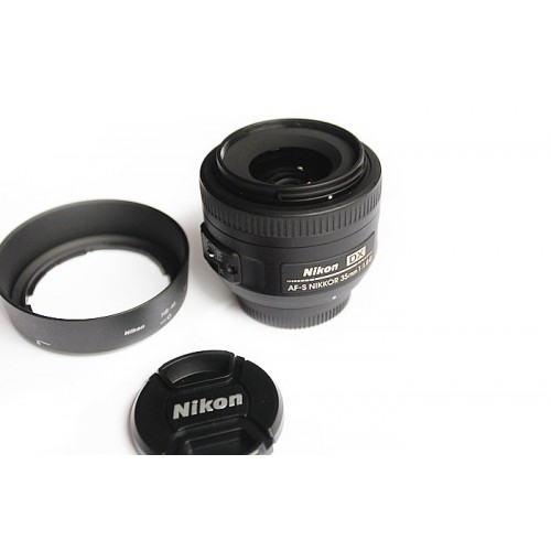 Nikon 35mm f/1.8G AF-S DX Nikkor