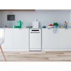 Посудомийна машина Indesit DSFO3T224C