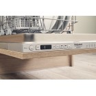 Посудомийна машина Hotpoint вбудована, 10компл., A+++, 45см, дисплей, інвертор, 3й кошик, білий