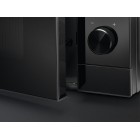 Electrolux Мікрохвильова піч 29л, електрон. керування, 900Вт, гриль, дисплей, інвертор, чорний Electrolux Мікрохвильова піч 29л, електрон. керування, 900Вт, гриль, дисплей, інвертор, чорний