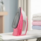 Russell Hobbs Праска Light&Easy Pro, 2600Вт, 240мл, паровий удар -130гр, постійна пара - 40гр, керам. підошва, біло-рожевий